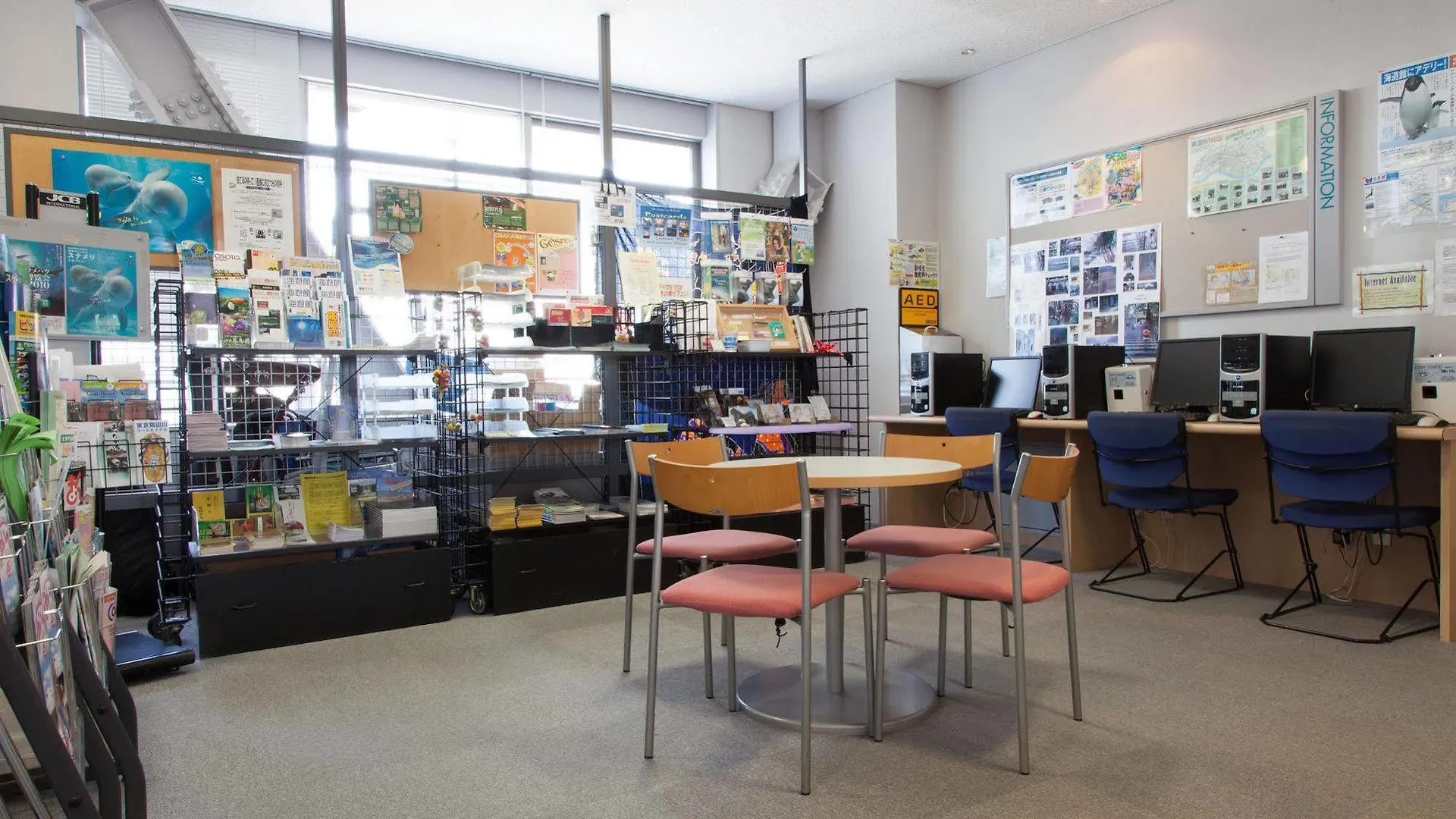 Shin-Osaka Youth Hostel יפן