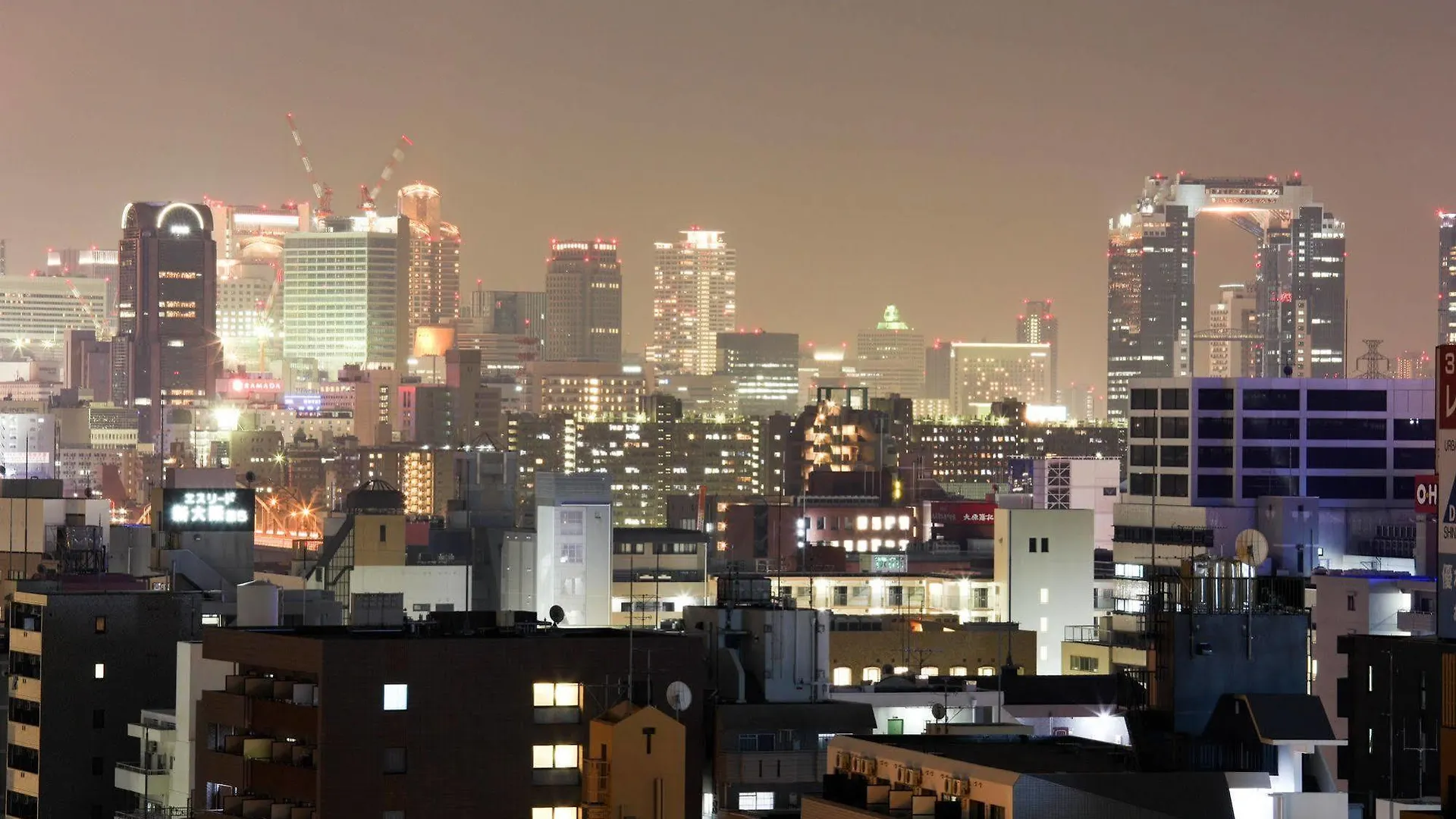 Shin-Osaka Youth Hostel